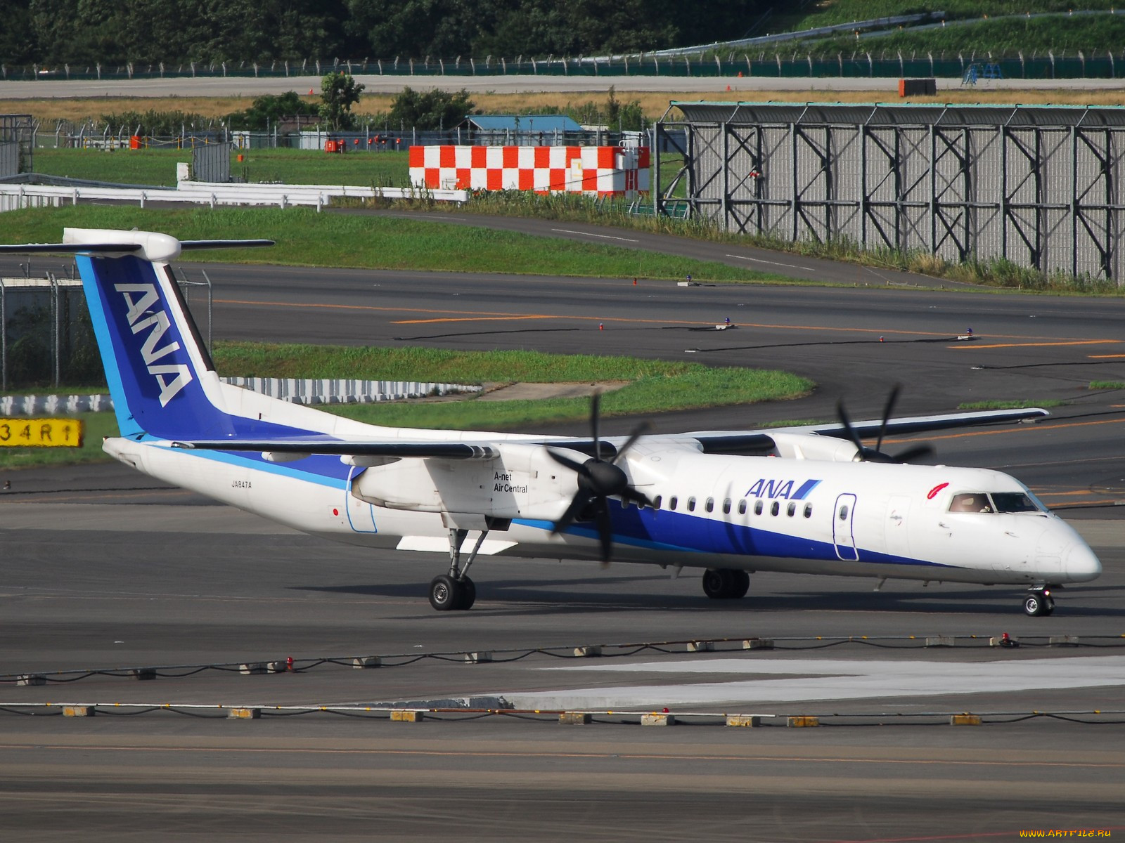 ana, q400, ja847a, , , 